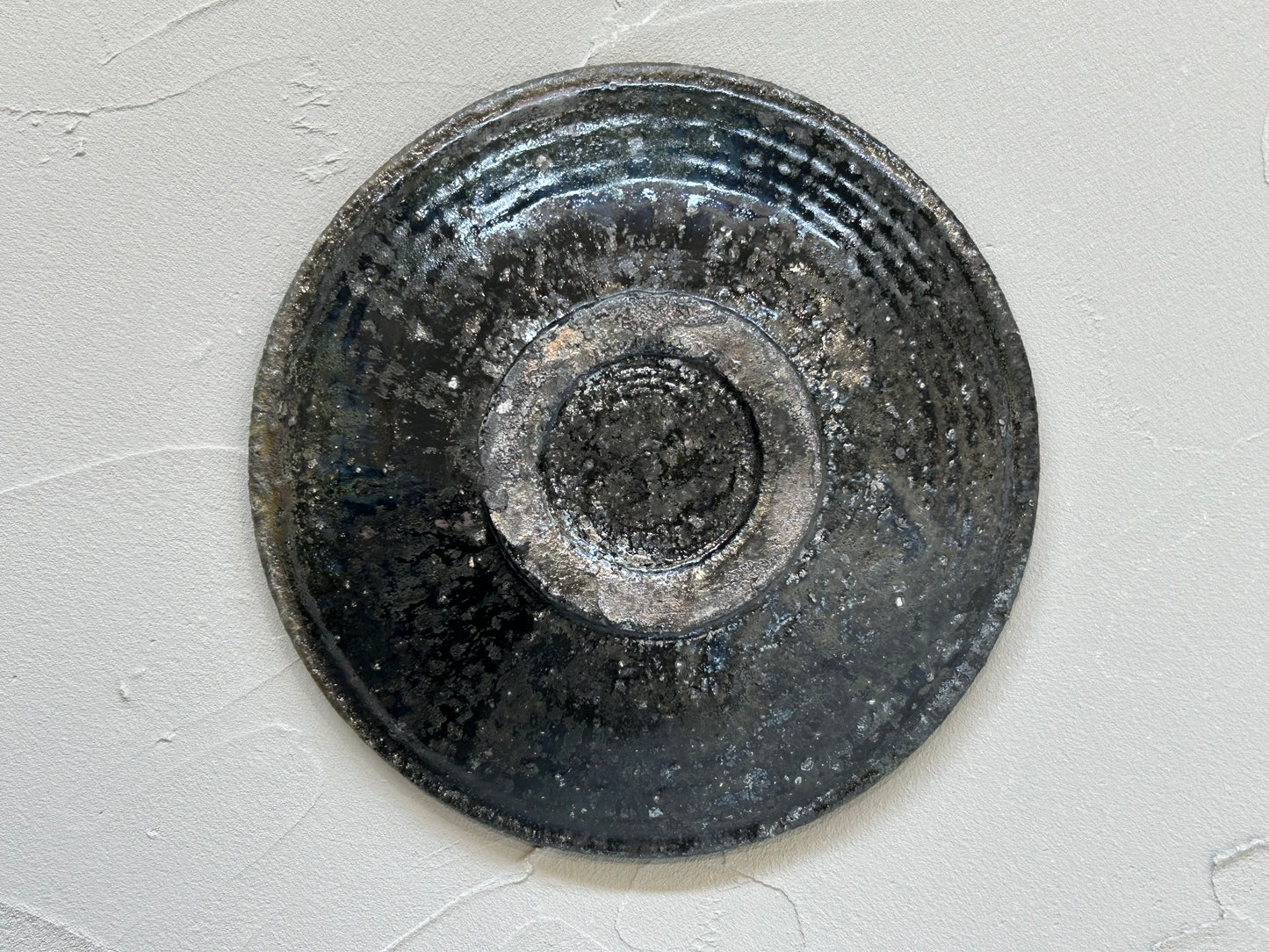 【八田 亨】 HATTA TORU 黒掛石皿 22cm(X11)/HK00242