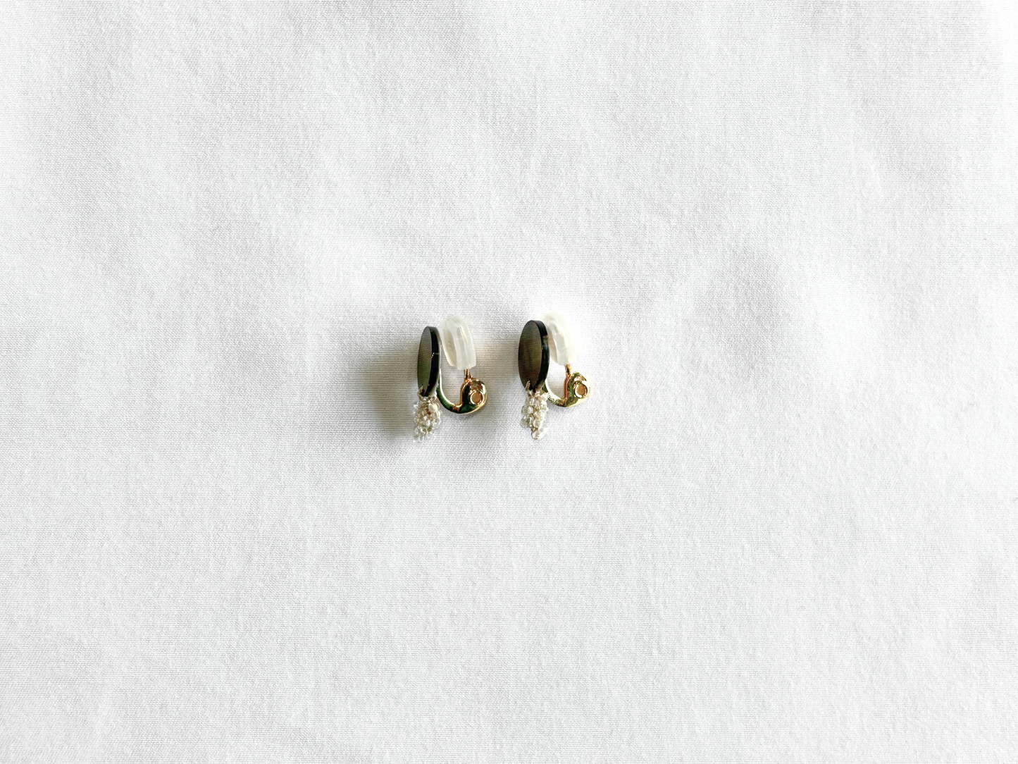【Greenford 伊藤真子】TUKI 望 shell＆beads 小 イヤリング クロ/GF00020