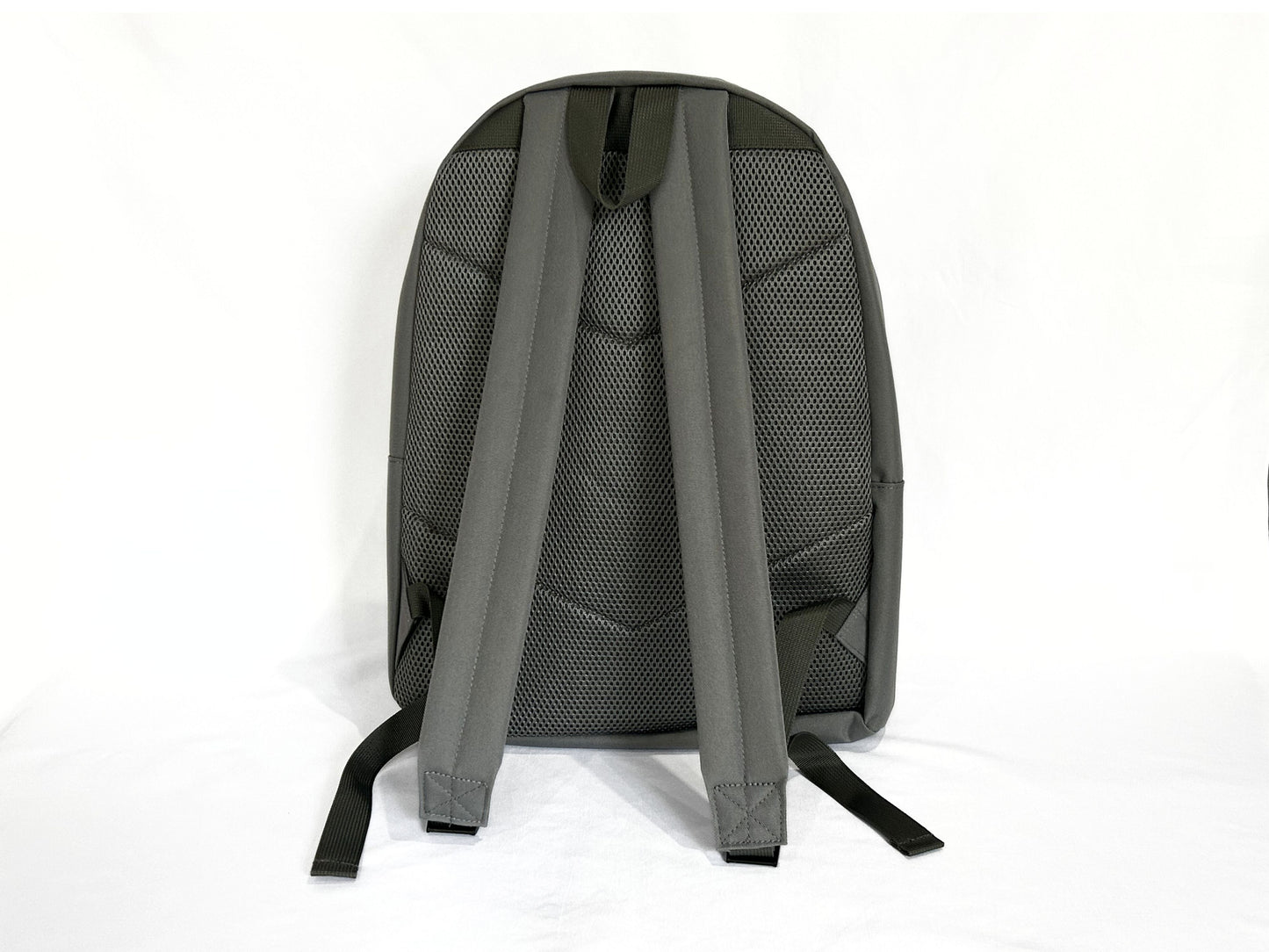 【FreshService】CORPORATE DAYBAG 28L GRAY/HK00591
