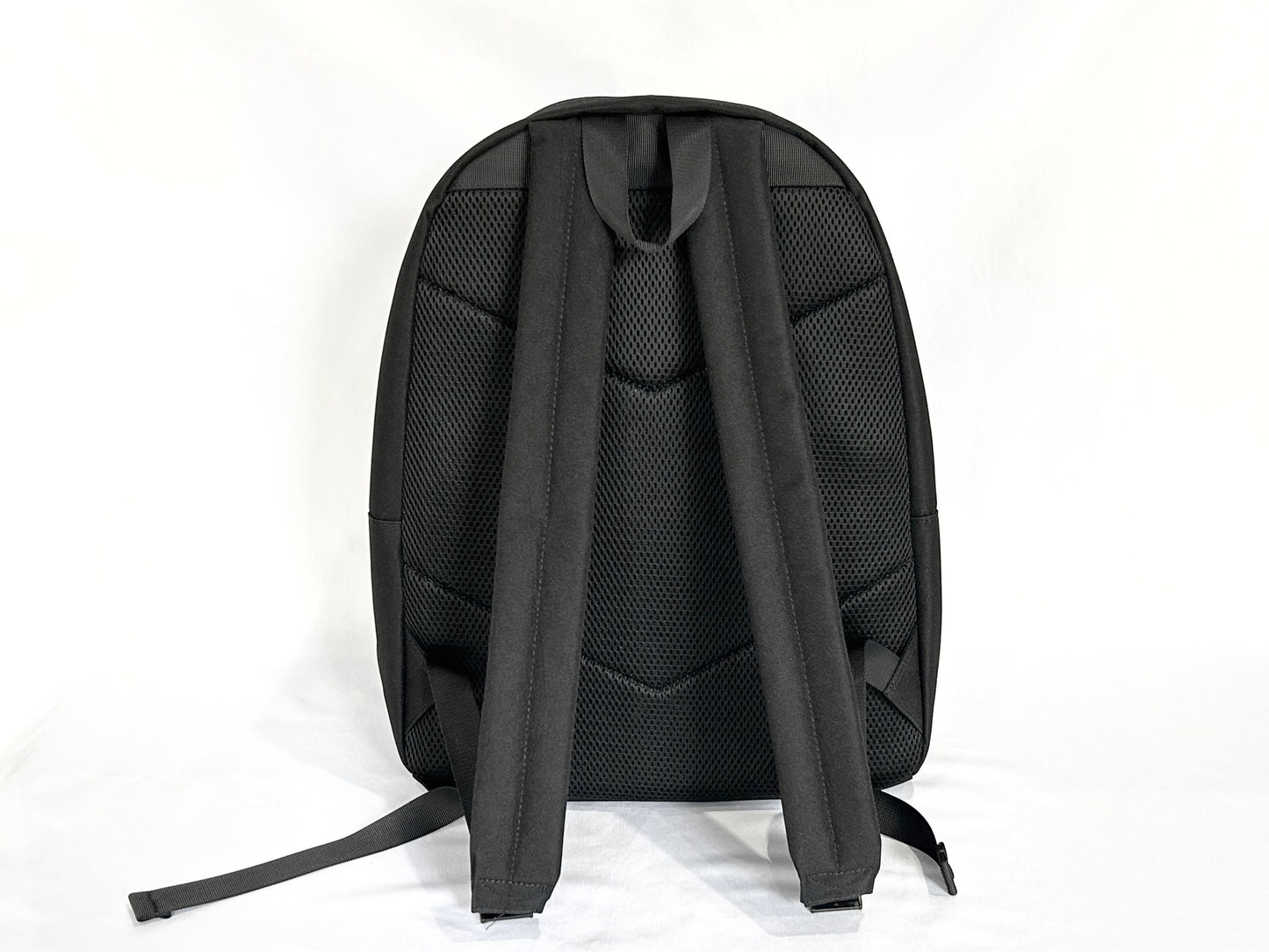 【FreshService】CORPORATE DAYBAG 28L BLACK/HK00591