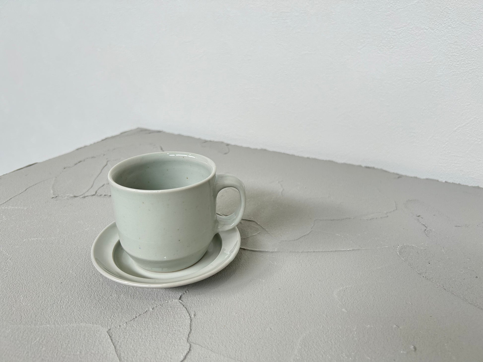 沖縄やちむん 益子焼 Luft Erde プレート 4枚 沖縄やちむん 益子焼 Luft Erde プレート 4枚