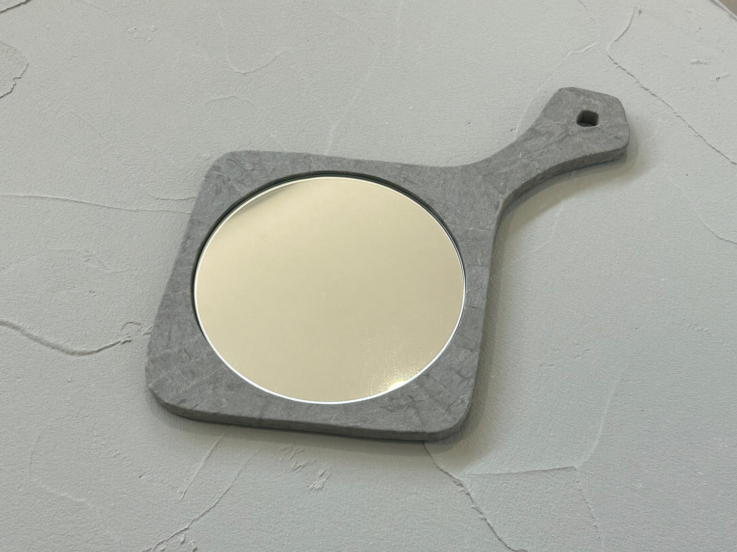 【Langackerhäusl】ハタノワタル mira square gray small/EP00014