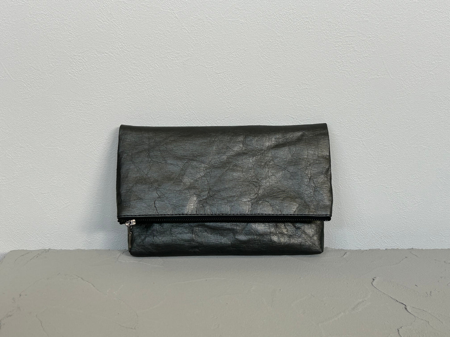 【Langackerhäusl】Folded clutch zinc/metallic gray/EP00059