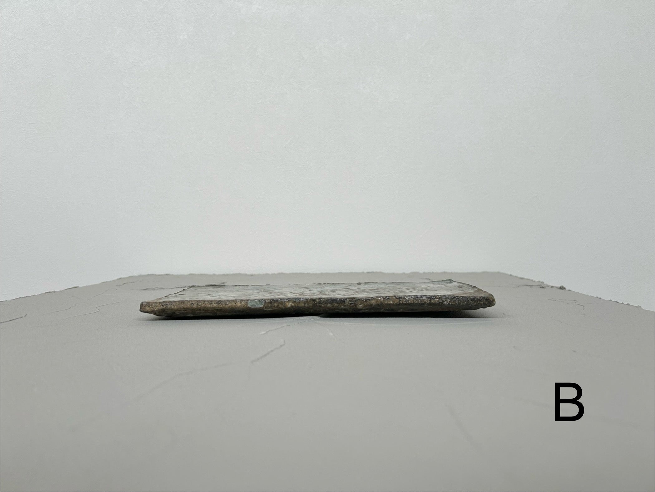 八田 亨】 HATTA TORU 白掛 tile plate 長大（No.A30）/HK00112