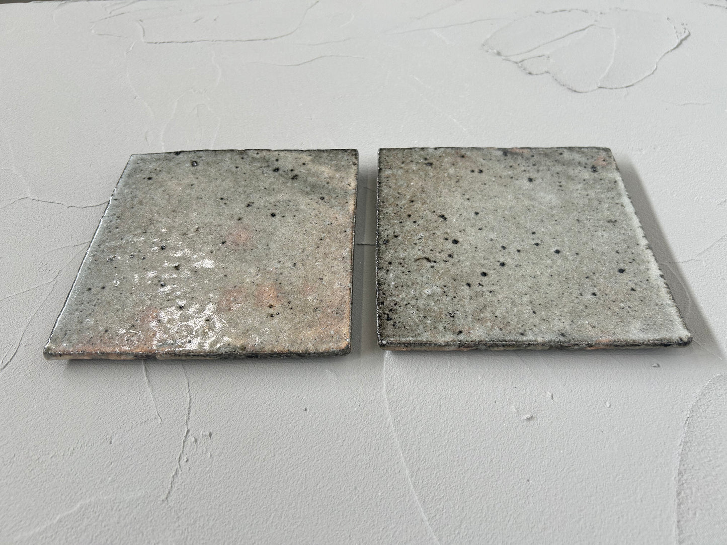 【八田 亨】 HATTA TORU 白掛 tile plate 正方小（No.A31）/HK00113