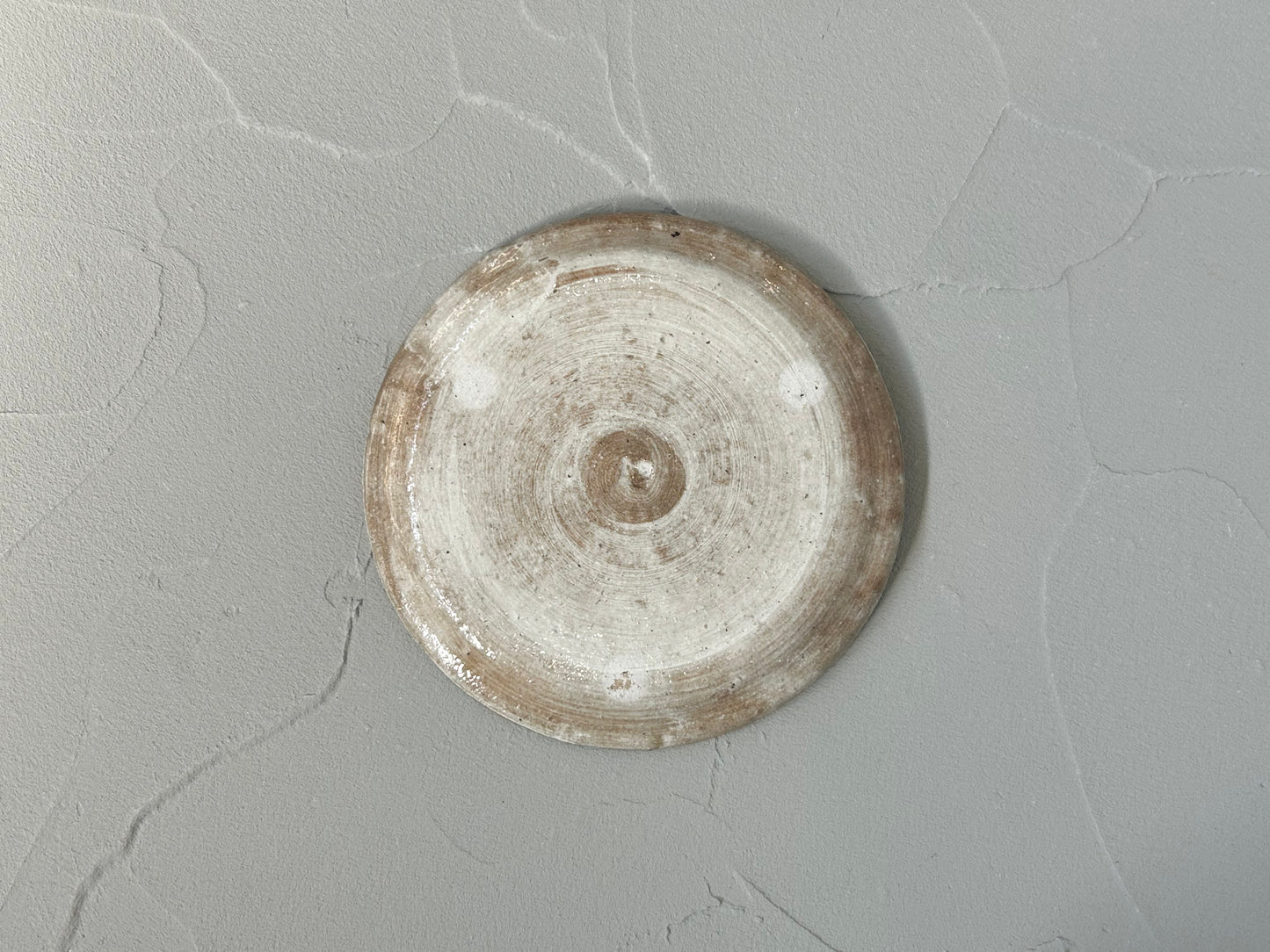 【吉村 尚子】naomitu pottery 粉引５寸皿 トラ/HK00505