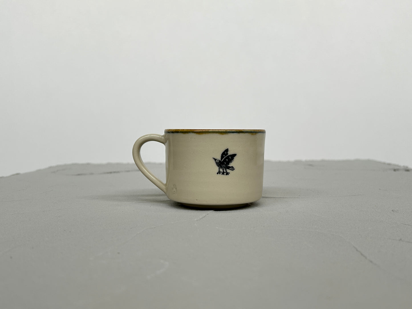 【吉村 尚子】naomitu pottery ヤタガラスコーヒーカップ A/HK00528