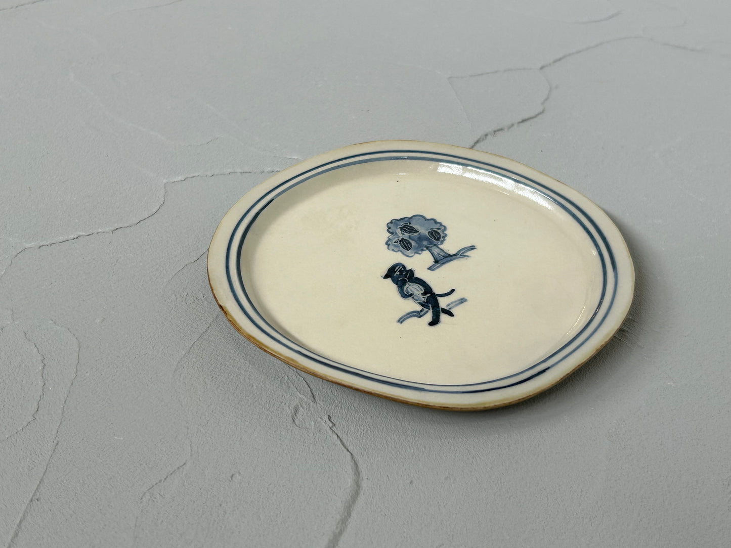 【吉村 尚子 10%OFF】naomitu pottery 5寸皿 サルとカカオ A/HK00525