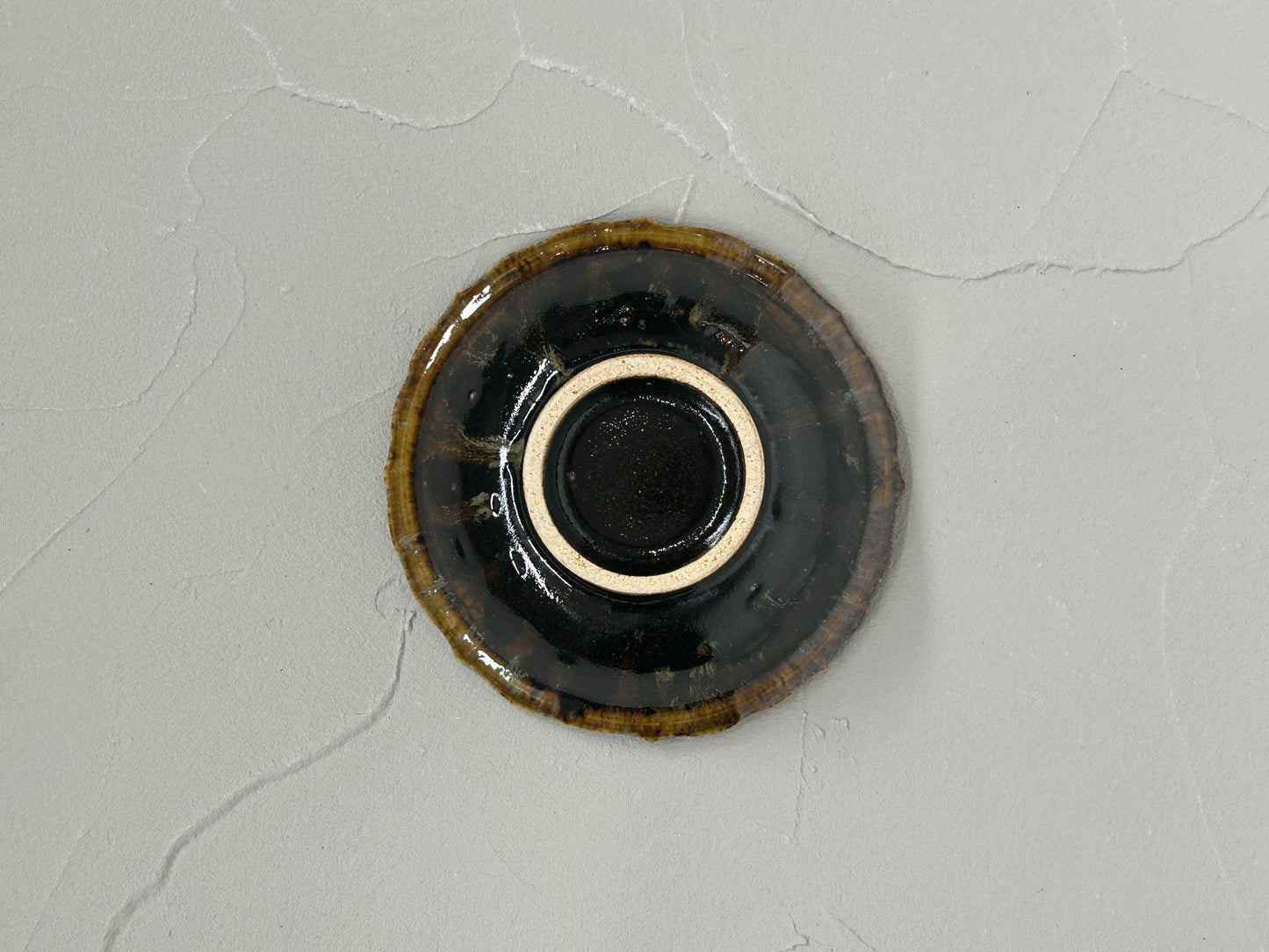 【村澤陶苑 村澤享】 青銅釉稜花皿 A/HK00531