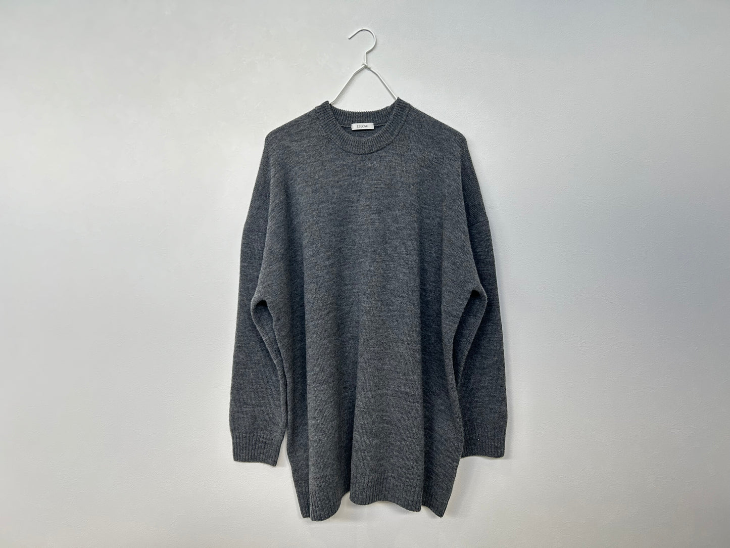 【ESLOW エスロー】FERMO WOOL BIG SIZED PULLOVER CHARCOAL GRAY/HK00422