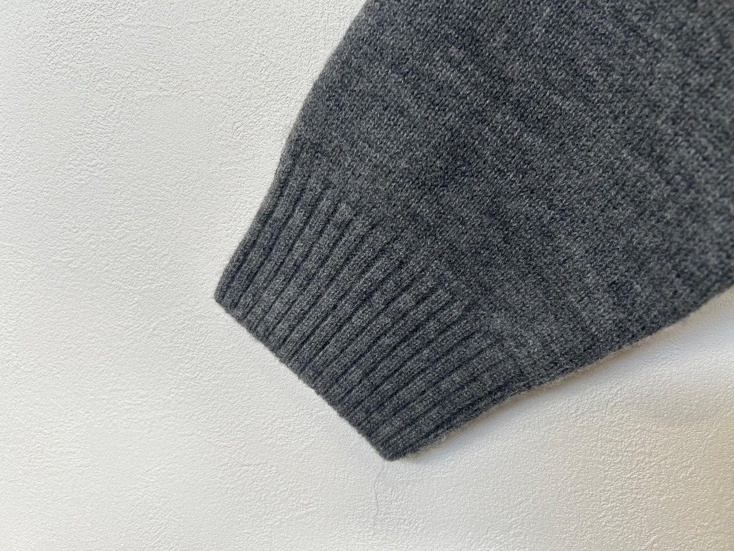 【ESLOW エスロー】FERMO WOOL BIG SIZED PULLOVER CHARCOAL GRAY/HK00422