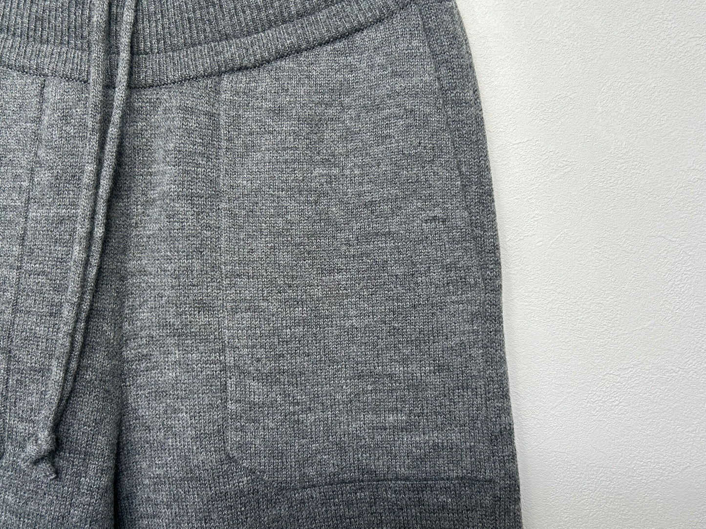 【ESLOW エスロー】FERMO WOOL KNIT PANTS CHARCOAL GRAY/HK00421