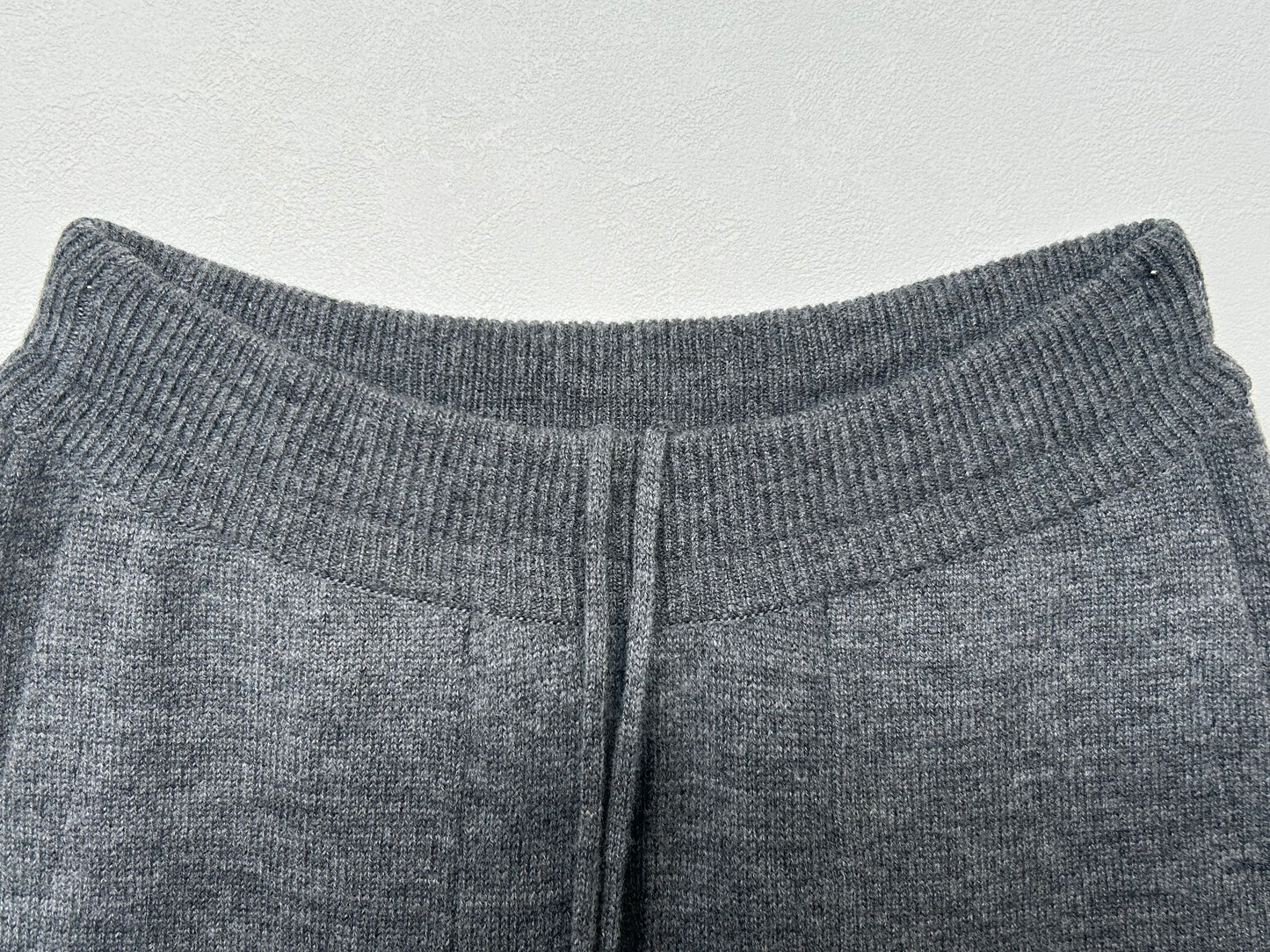 【ESLOW エスロー】FERMO WOOL KNIT PANTS CHARCOAL GRAY/HK00421