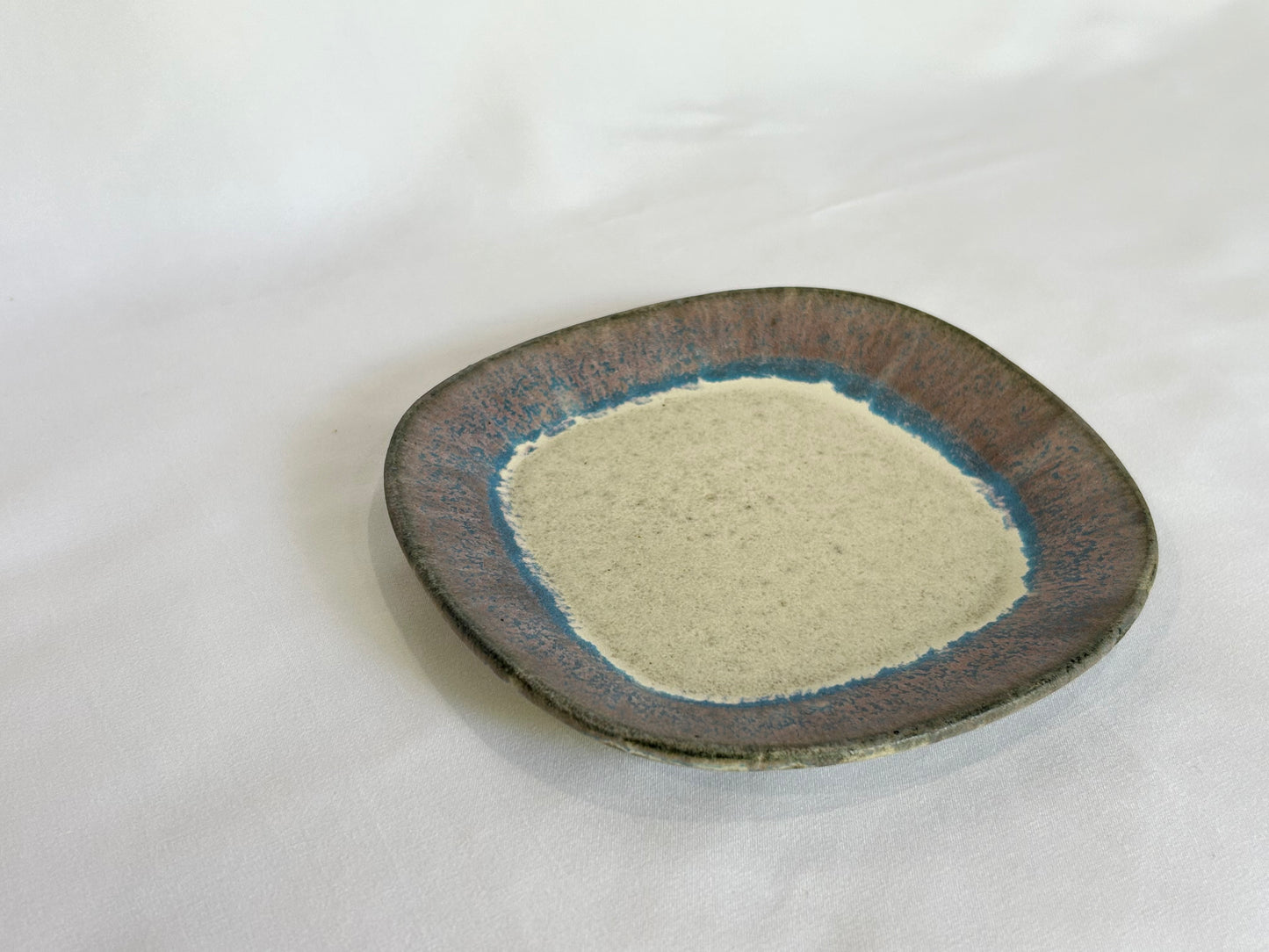 【3RD CERAMICS】 パンのお皿 WeekDAYS（青）/HK00542