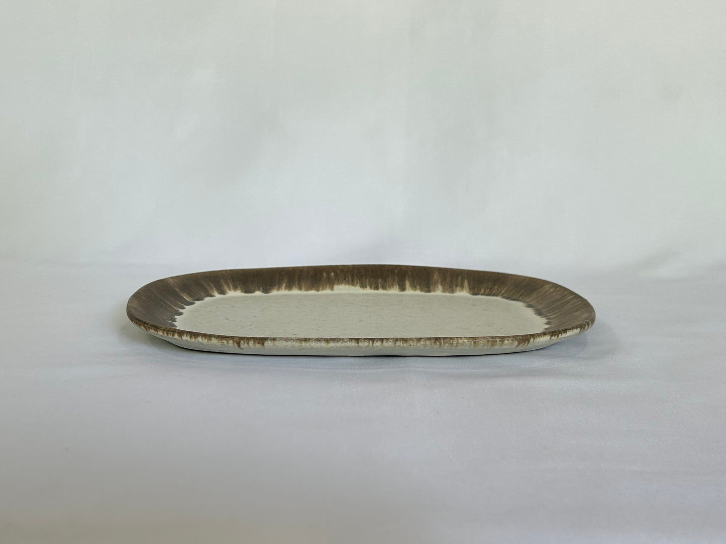 【3RD CERAMICS】パンのお皿 WeekENDS（茶）/HK00545