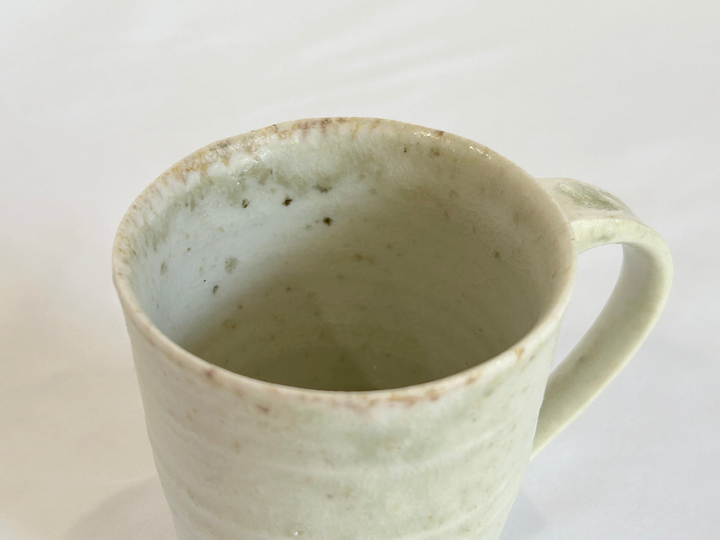 【井上 健太】白磁 マグカップ 01/HK00554