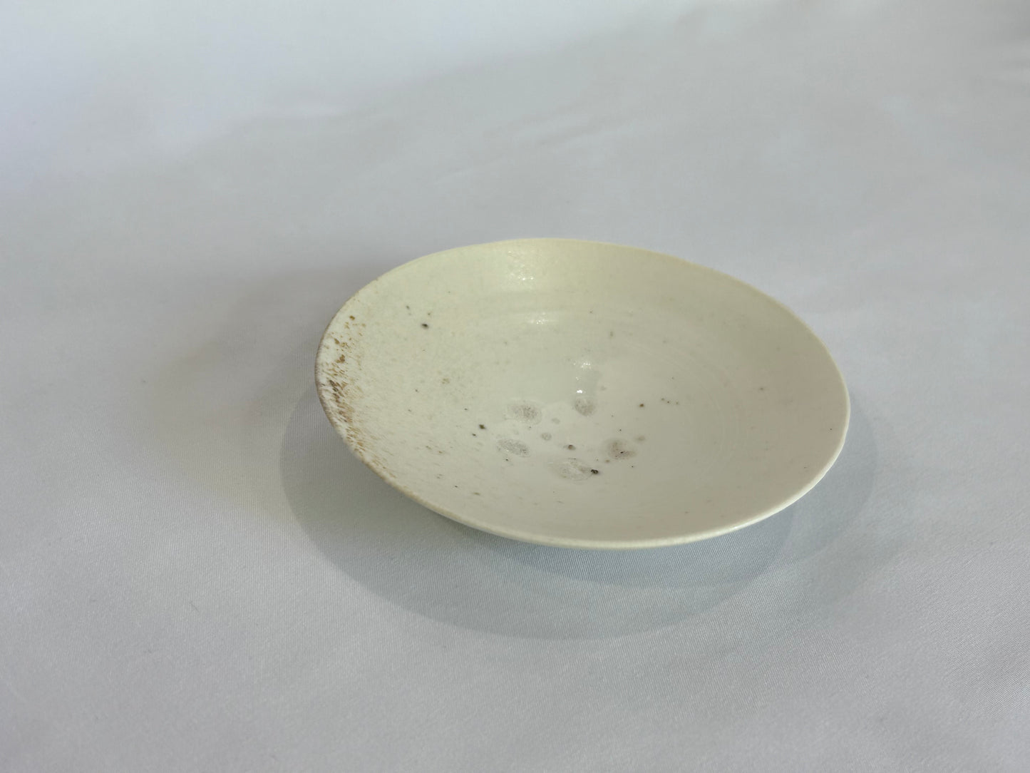 【井上 健太】白磁 小皿 02/HK00547