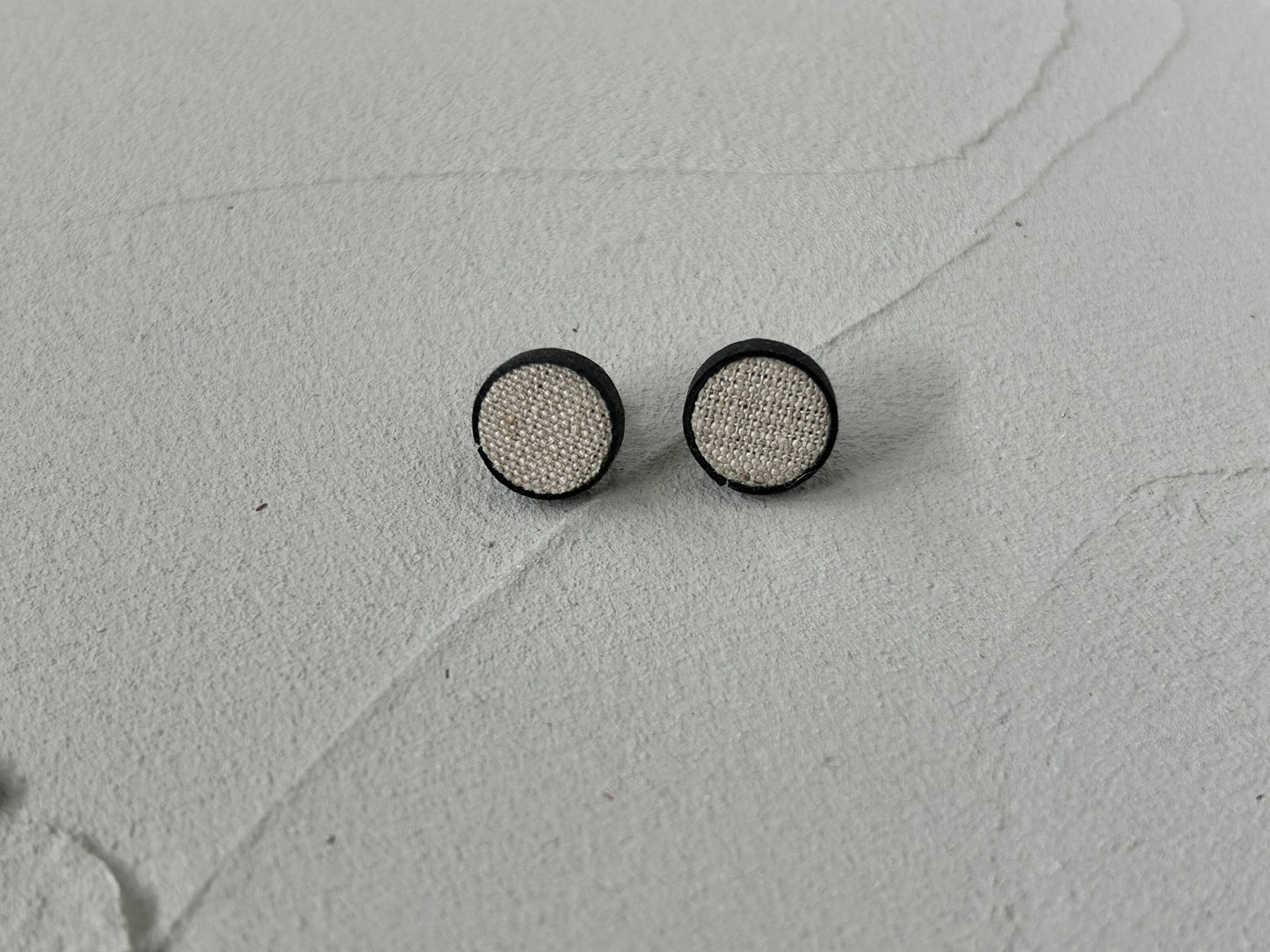 【Langackerhäusl】Vieböck Linen  Punktehen earrings natural/EP00032