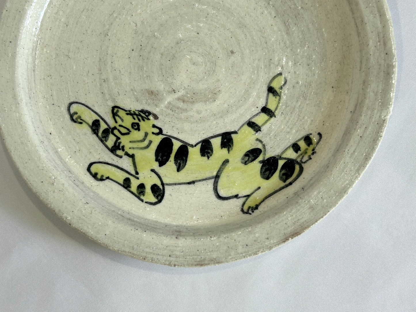 【吉村 尚子】naomitu pottery 粉引５寸皿 トラ B/HK00505