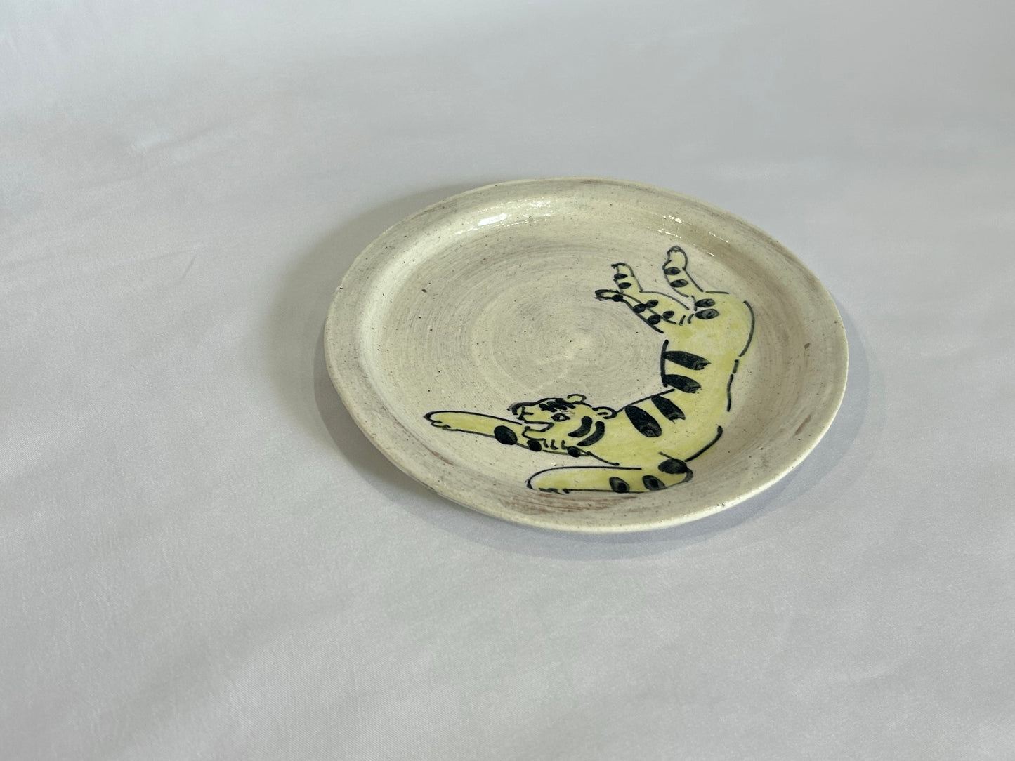 【吉村 尚子】naomitu pottery 粉引５寸皿 トラ D/HK00505