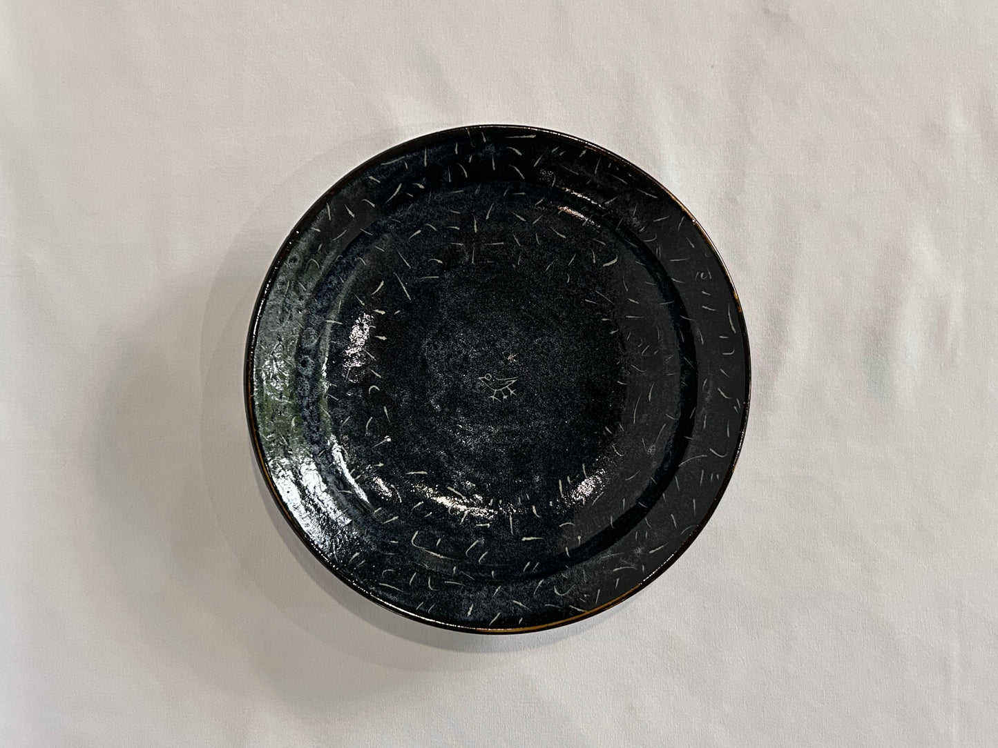 【吉村 尚子】naomitu pottery ヤタガラス中皿 C/HK00563