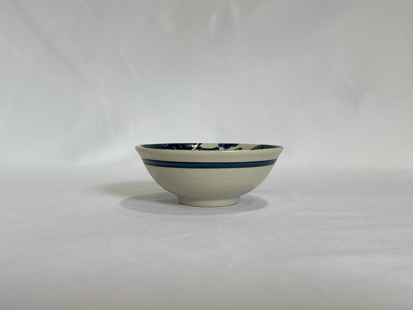 【吉村 尚子】naomitu pottery ヤタガラス小鉢 A/HK00501