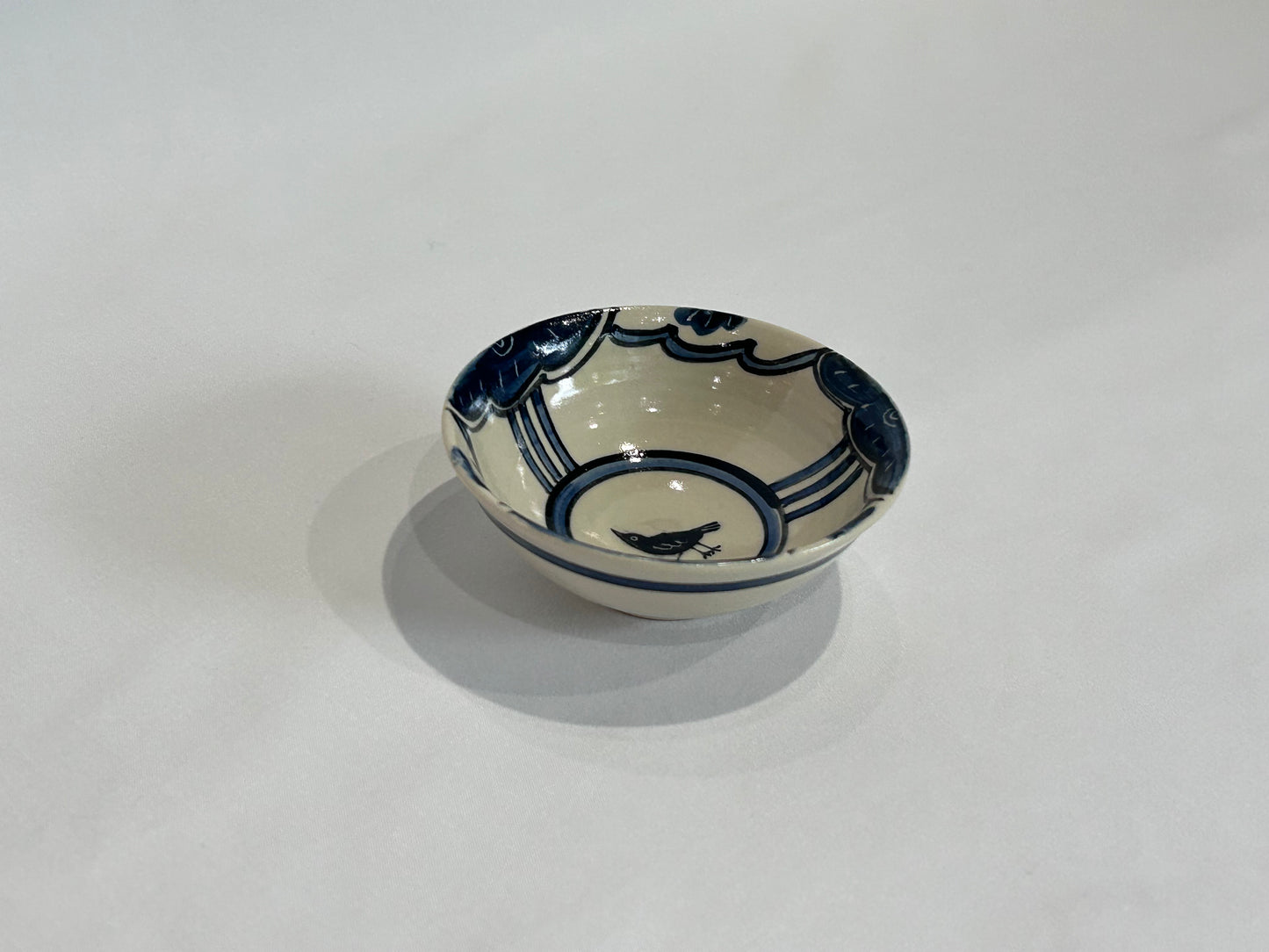 【吉村 尚子】naomitu pottery ヤタガラス小鉢 A/HK00501