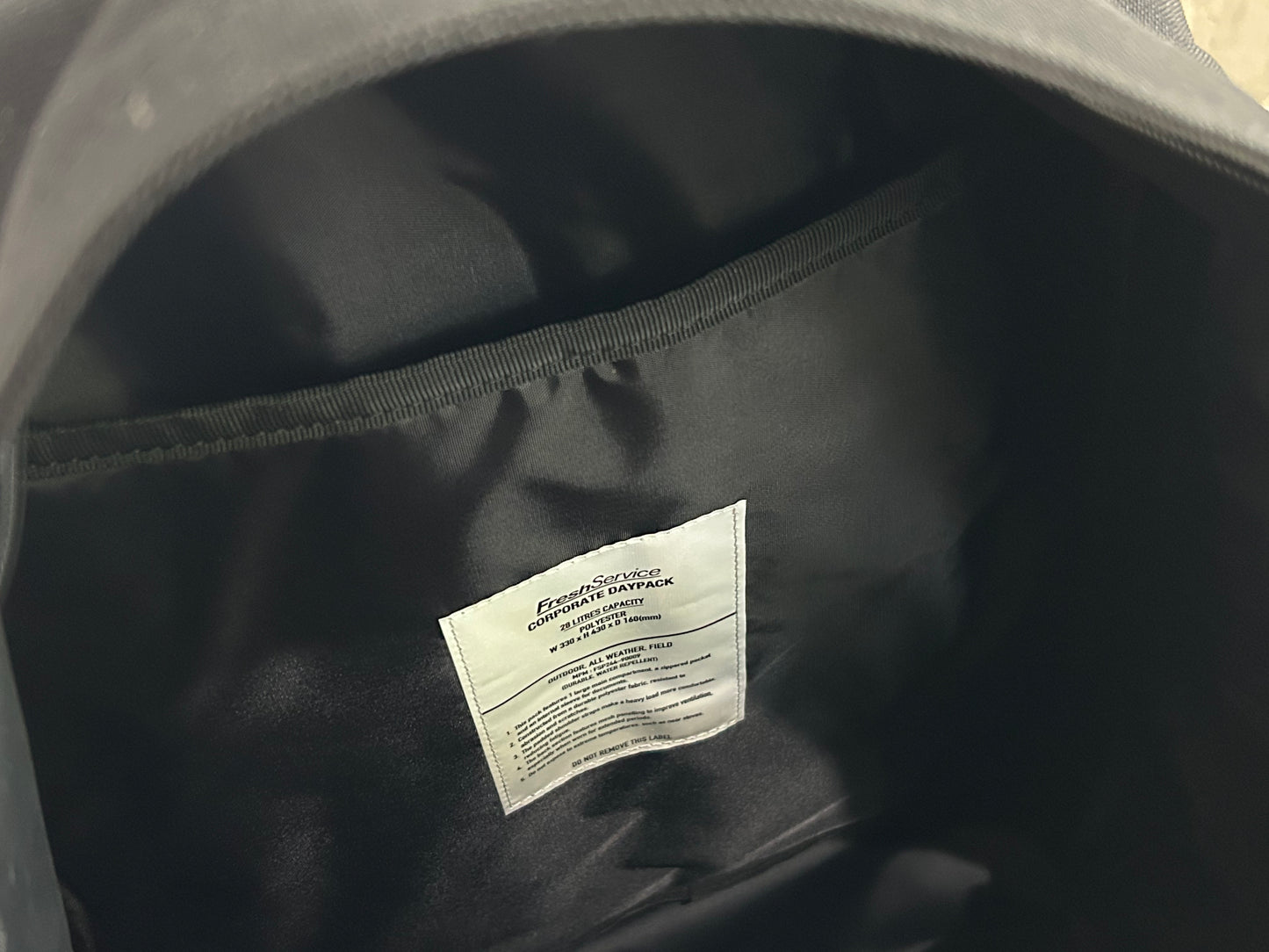【FreshService】CORPORATE DAYBAG 28L BLACK/HK00591