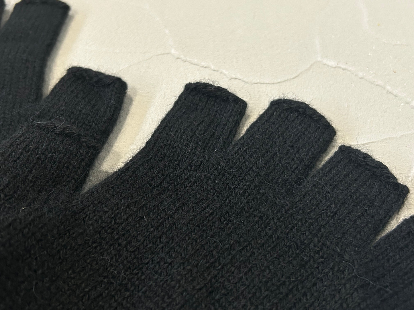 【loomer ルーマー】 Alpaca Knit Gloves LM324-KN011 Natural Black/HK00455