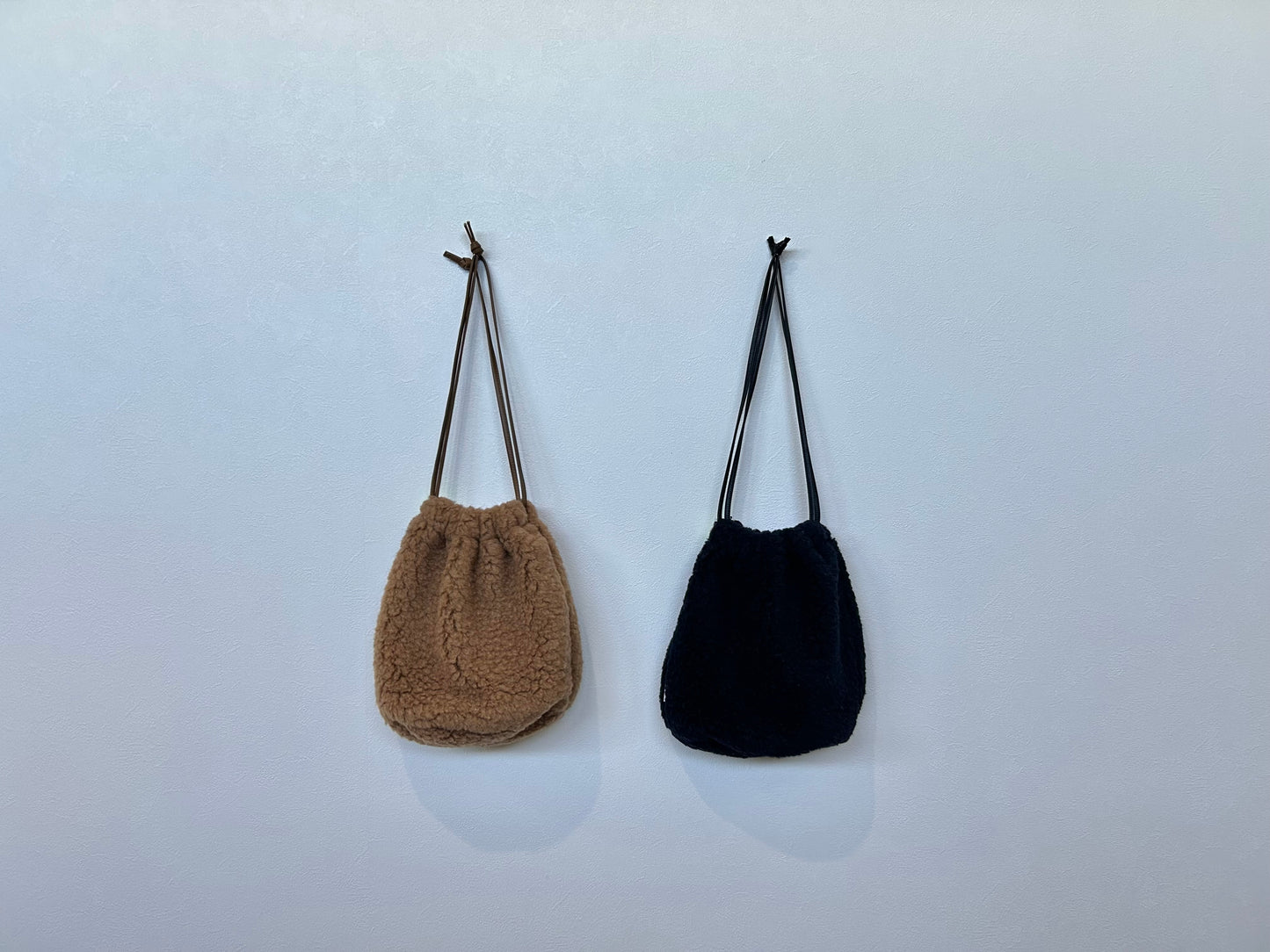 【loomer ルーマー】Camel Boa Pouch PR22AW-BG053 Camel/LM00001