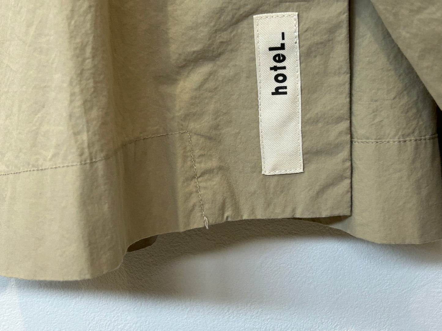 【hoteL_ ホテルアンダースコア　】long-sleeved shirts beige PJ0302/HT00001