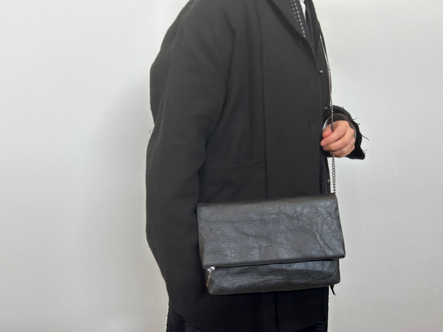 【Langackerhäusl】Folded clutch coal/metallic black/EP00058
