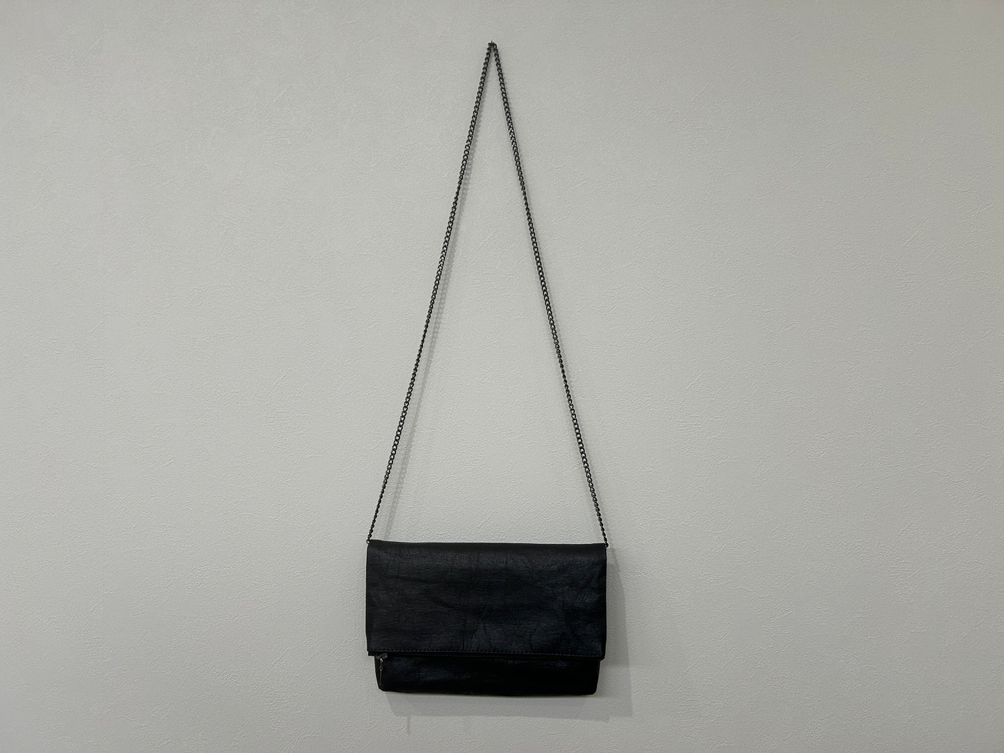 【Langackerhäusl】Folded clutch coal/metallic black/EP00058
